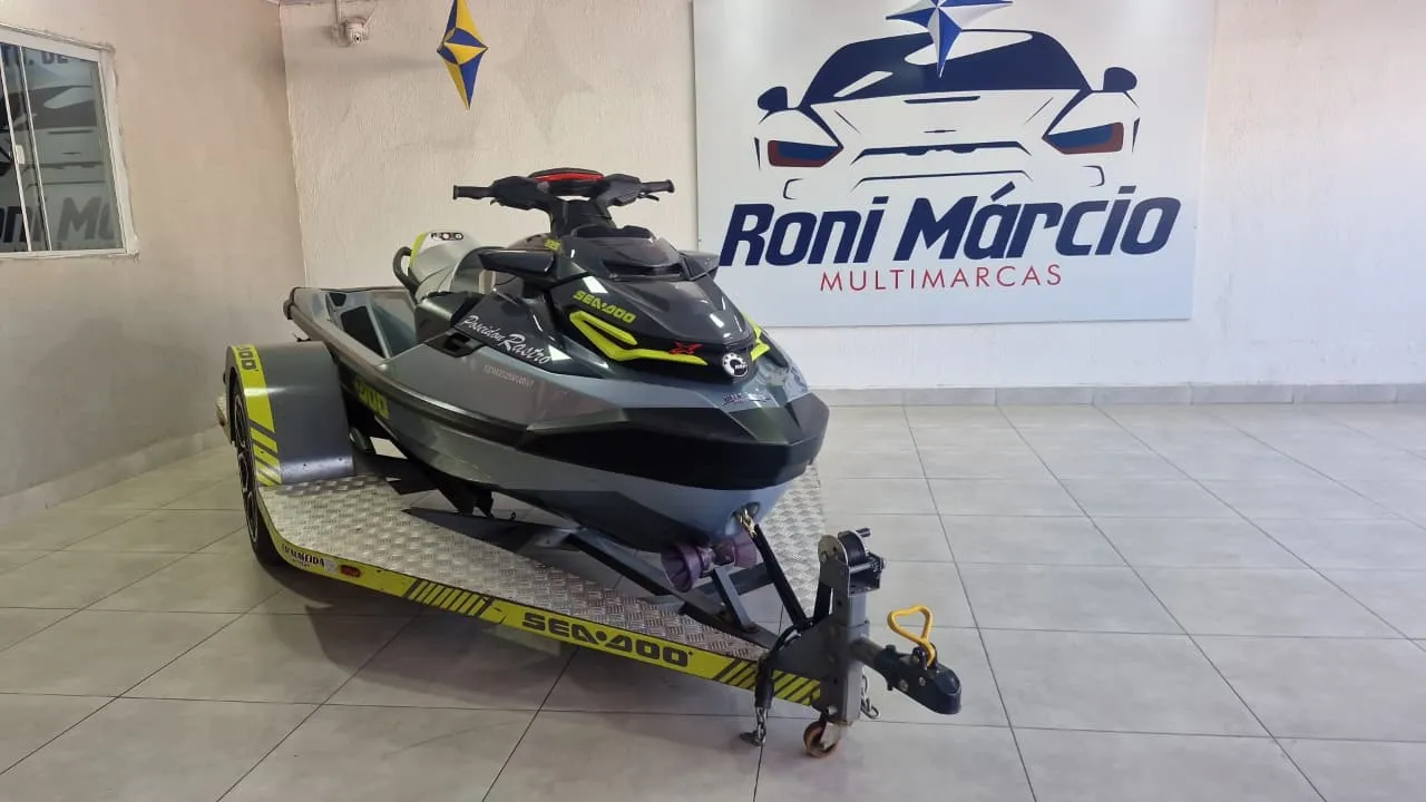 JET-SKI SEA DOO RTX 325
